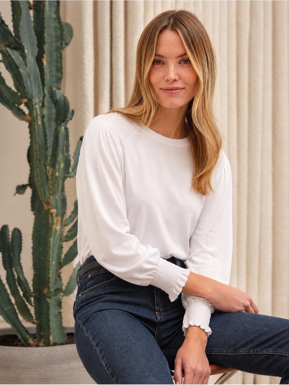 Lauren Conrad Balloon Puff Sleeve White Peasant Blouse T-Shirt